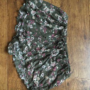 American Eagle floral olive and pink boho shorts